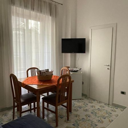 Queen Carolina'S Homes - Apartments In Old Town Νάπολη Εξωτερικό φωτογραφία